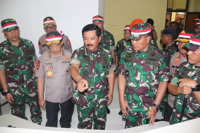 Panglima TNI Tinjau Prajurit Yang Bertugas di Pulau Nipah
