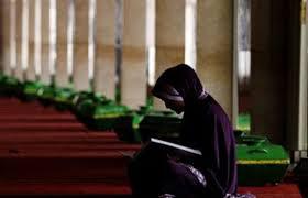 Perselisihan Membaca Basmalah di Awal Al-Fatihah saat Shalat, ini Hukumnya