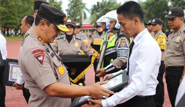 Juarai Lomba Deteksi Dini, Polsek Medan Baru Peroleh Penghargaan Kapolda Sumut