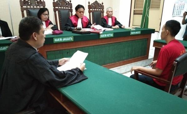 Warga Jabar Penyebar Video Hoax Surat Suara Tercoblos Diganjar 14 Bulan Penjara