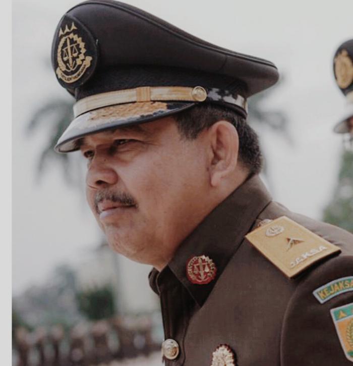 Aspidum Edyward Kaban Terima Satyalancana Karya Satya 30 Tahun