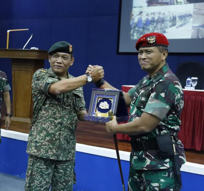 Asops Panglima TNI : Terorisme Jadi Ancaman Kemanusiaan Bangsa-Bangsa di Dunia