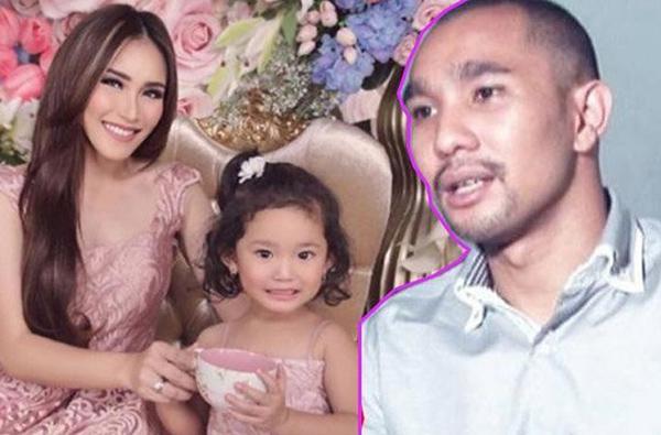 Kenapa Ayu Ting Ting Sekarang Membuka "Pintu Hatinya"  .....?