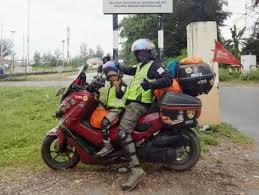 Kisah Insfiratif, Pria ini Naik Sepeda Motor ke Tanah Suci