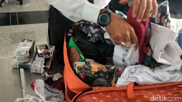 Masih Ada Calon Haji Embarkasi Medan Bawa Jamu Tradisional