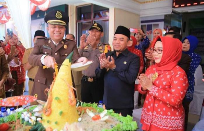 200 Tumpeng Meriahkan HBA di Kejari Labuhanbatu