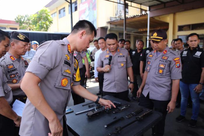 Kapolsek Medan Kota Juarai Lomba Bongkar Pasang Senjata Se-Polrestabes Medan