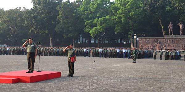 Panglima TNI : Pelihara dan Tingkatkan Terus Kemanunggalan TNI dengan Rakyat