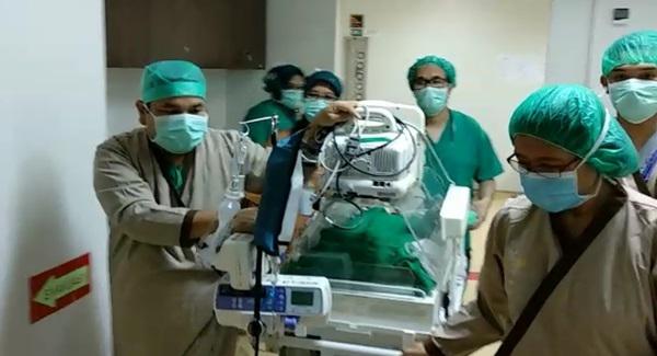 Operasi Pemisahan Bayi Adam-Malik Berlangsung Sukses