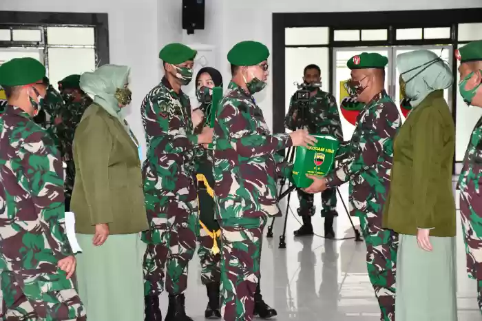 Pangdam I/BB Pimpin sertijab Aslog Kasdam I/BB dan Kabekangdam I/BB serta Tradisi Korp Pelepasan