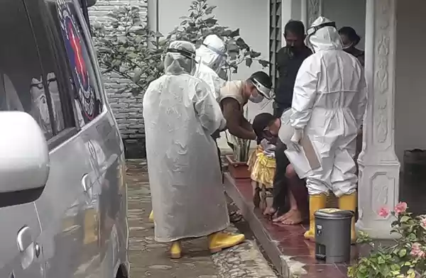 Dinkes Tebingtinggi Lakukan Rapid Test Terhadap Keluarga Pasien 