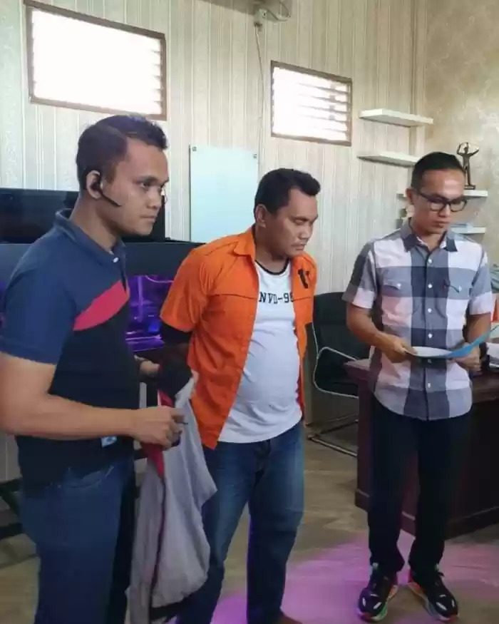 Pecandu Narkoba Mengaku Polisi, Saat Merampok