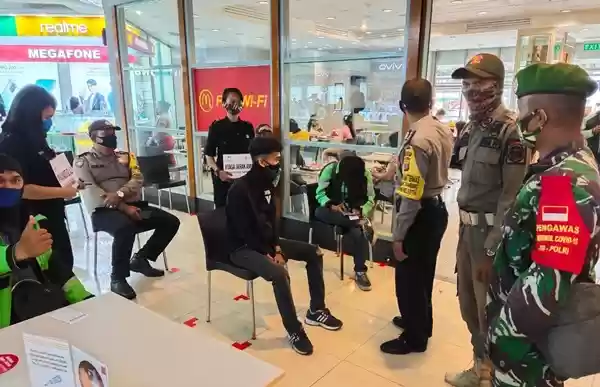 Pemko Medan Lakukan Pendisiplinan Protokol Kesehatan di Mall