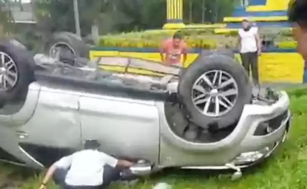 Fortuner Vs Avanza Di Tebingtinggi,  5 Luka-Luka di Antaranya Isteri Kadinkes Toba