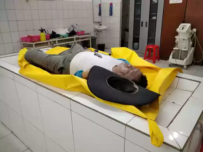 Warga Temukan Pria Tewas Posisi Telentang Di Perladangan