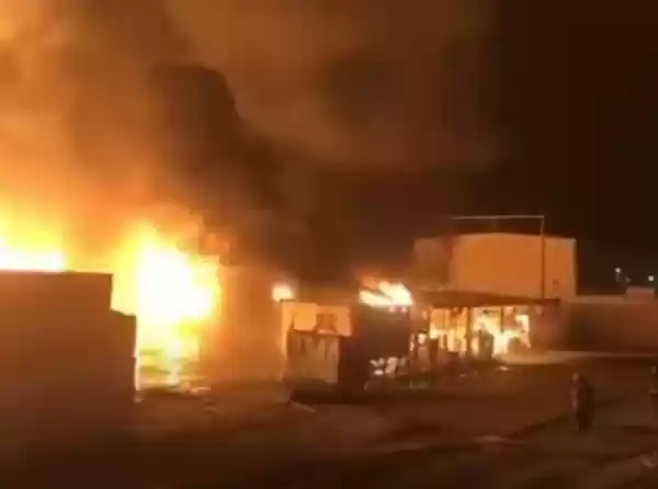 Sayangnya.....Lebih dari 3.000 Mobil Baru  Terbakar di Pelabuhan