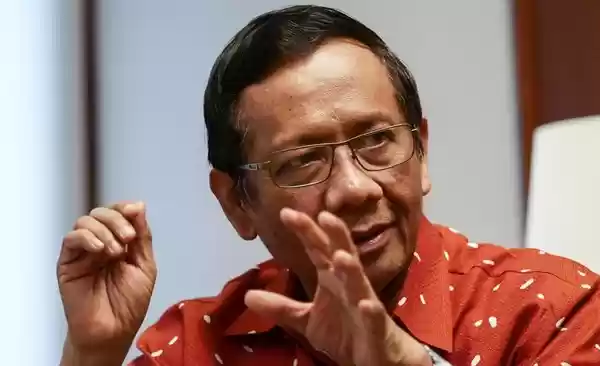 Mahfud: Jangan Main Akal-Akalan Surat Jalan Djoko Tjandra 