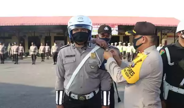 Kapolres Tebingtinggi Pimpin Apel Gelar Pasukan Operasi Patuh Toba 2020