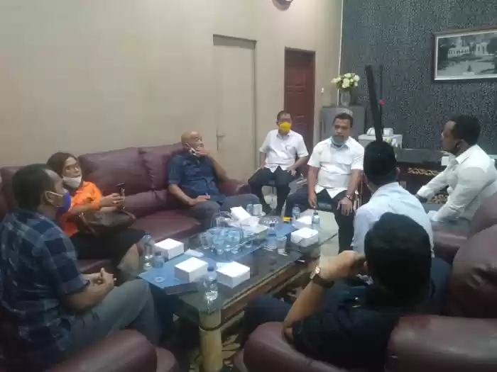 Pansus Covid-19 DPRD Medan Apresiasi Kebijakan Kadisdukcapil Medan