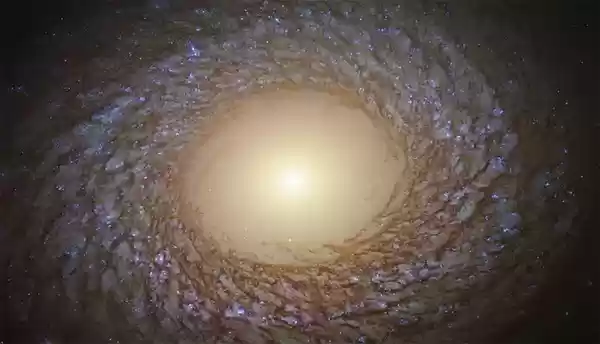 Teleskop Hubble NASA Tangkap Galaksi Spiral 'Berbulu'