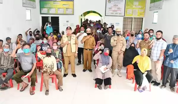 200 Orang Warga Tanjung Beringin Terima Bantuan Rumah Swadaya