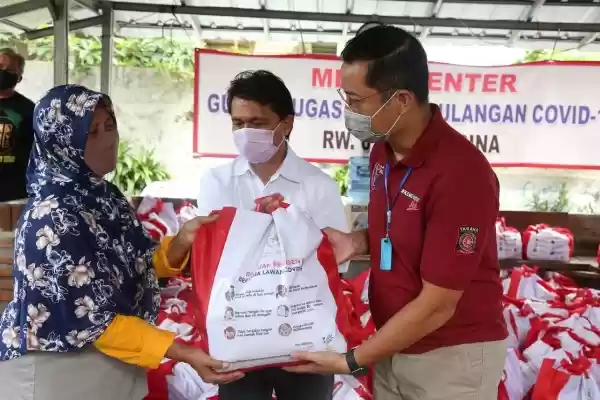 Pengamat: Bansos Non-Tunai Membuat Orang Miskin Tambah Banyak  
