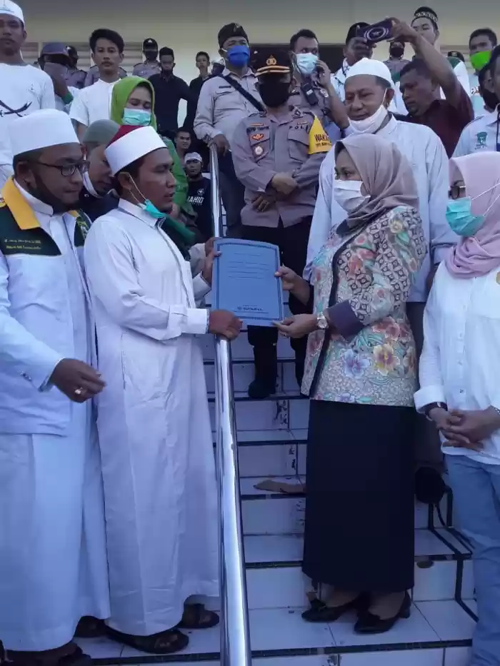 Ormas  Demo di Kantor DPRD Labuhanbatu, Menolak RUU HIP