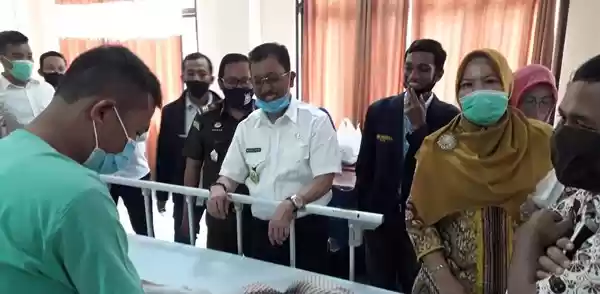 Wakil Wali Kota Apresiasi Sunatan Massal Karang Taruna Tebingtinggi