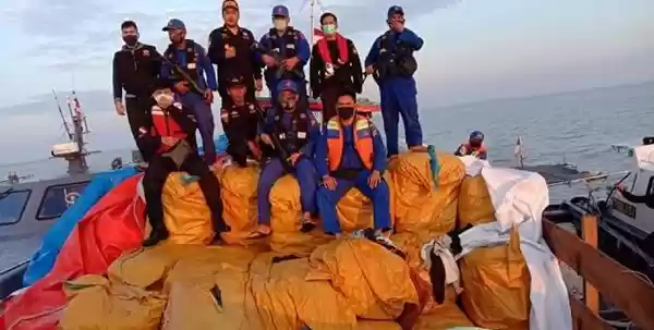 Polda Sumut dan Ditjen Bea Cukai Gagalkan Penyeludupan 500 Ballpres Pakaian Bekas Asal Malaysia