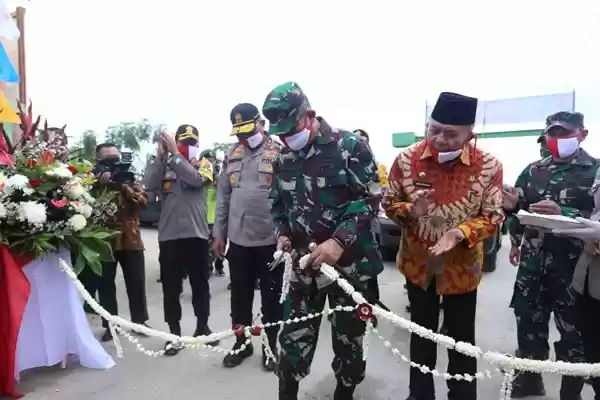 Kapolda Sumut Resmikan Kampung Bertuah Tangani Covid-19