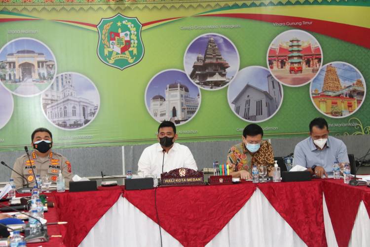 Bobby Nasution Izinkan Masjid Buka & Imbau Masyarakat Tidak Panic Buying