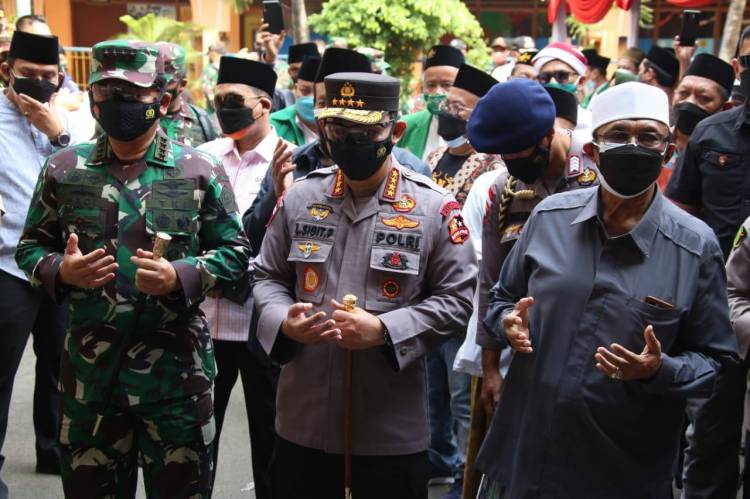 Kapolri Instruksikan Jajarannya Gandeng Warga NU se-Indonesia untuk Percepat Herd Immunity