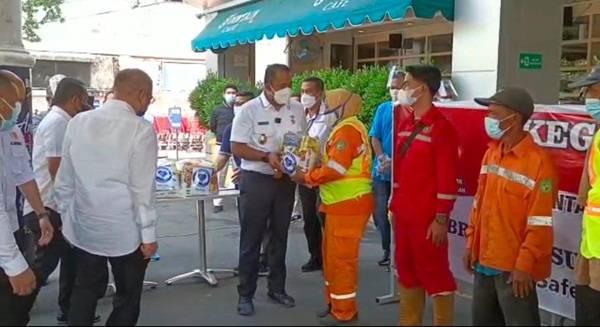 Kolaborasi dengan Pemko Medan, Berastagi Supermarket  Salurkan 1.000 Paket Sembako