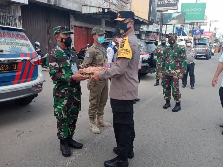 Kunjungi Pos PPKM Darurat, Wakapoldasu Dan Kasdam I/BB Beri Konsumsi Tingkatkan Imun Tubuh Personil