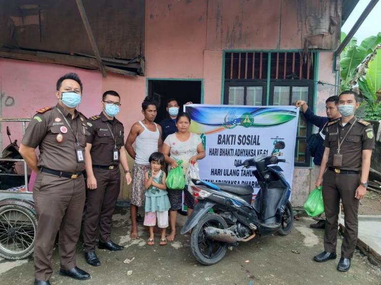 Kejaksaan Cabang Pancurbatu Bakti Sosial