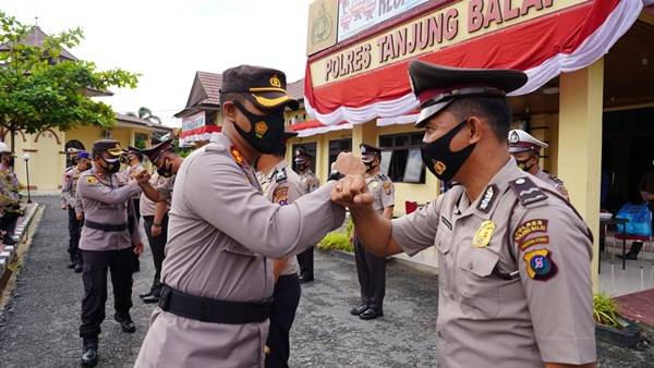 15 Personil Polres Tanjungbalai Peroleh Kenaikan Pangkat
