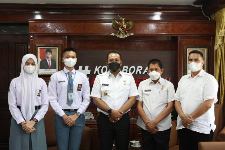Pemko Medan Apresiasi 2 Siswa SMA Asal Medan Terpilih Menjadi Calon Paskibra Nasional