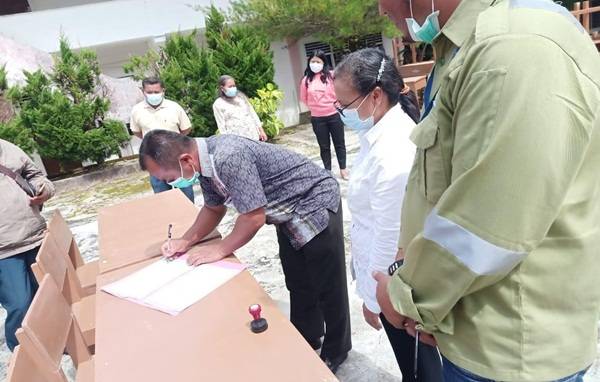 PT TPL Serahkan Bantuan Sarana Pembelajaran untuk SMK Parulian