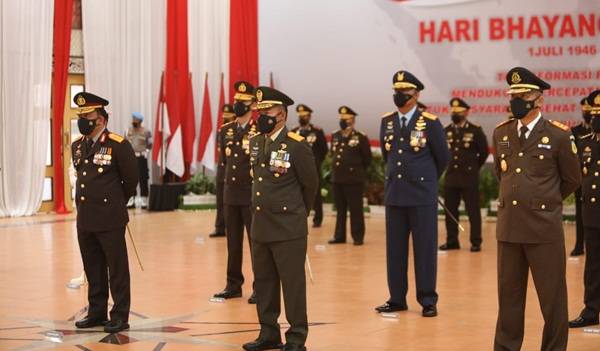 Poldasu Ikuti Upacara Hari Bhayangkara ke 75 Secara Virtual