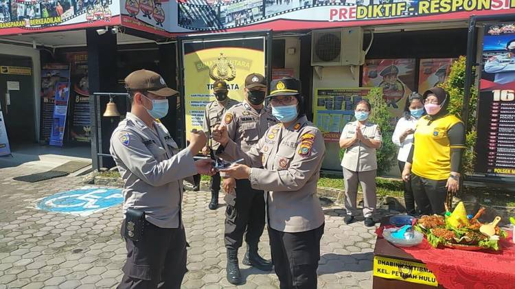 Polsek Medan Baru Adakan Syukuran HUT Bhayangkara ke-75 Tahun dan Kenaikan Pangkat Personel