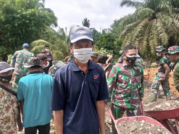 Program TMMD masuk ke desanya, Sukiman ucapkan terima kasih.