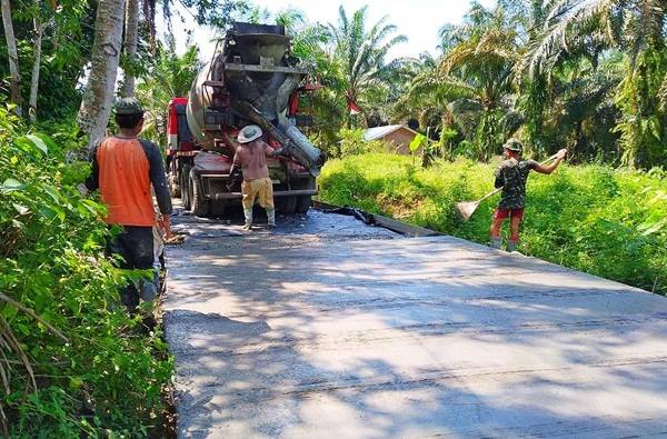 Kabar Baik! Pengecoran Jalan TMMD Kodim 0204/DS Tinggal 277 Meter Lagi