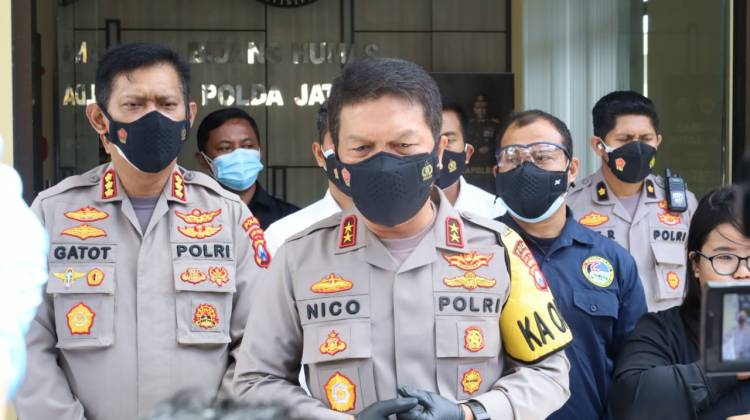 Kapolda Jatim; Satgas Gakkum Polda Menyita 43 Jenis Obat dan Vitamin yang dijual secara tidak sah