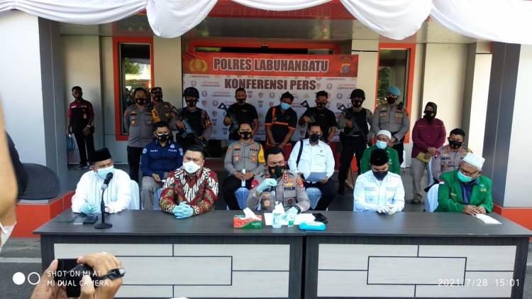 Kapoldasu Paparkan Peristiwa Pembunuhan Ketua MUI Labura di Polres Labuhanbatu
