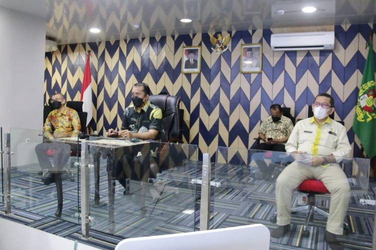 Wakil Wali Kota Medan Mengikuti Rapat Penyaluran Bantuan Beras PPKM Secara Virtual