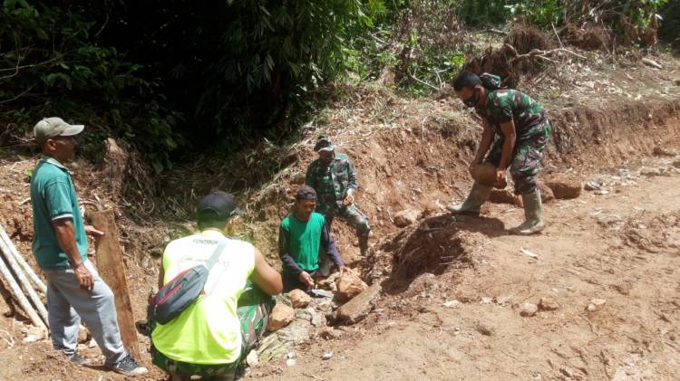 Wujud Kemanunggalan TNI Bersama Rakyat Pada TMMD/N ke 111