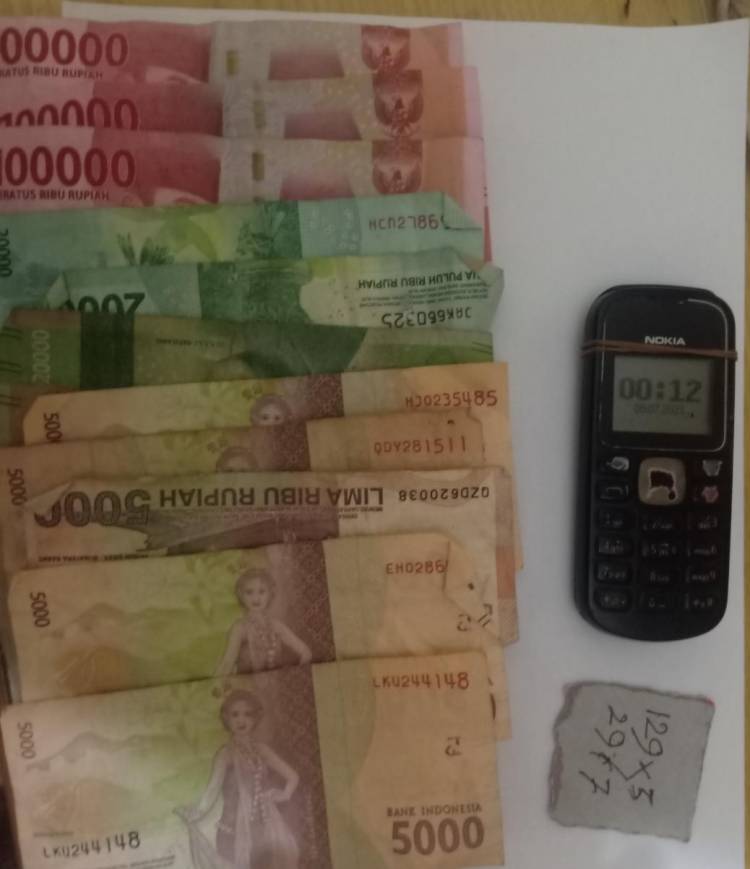 Nyambi Jurtul Judi Kim Hongkong dan Togel Pemilik Warung di Amankan Polsek Dolok Panribuan