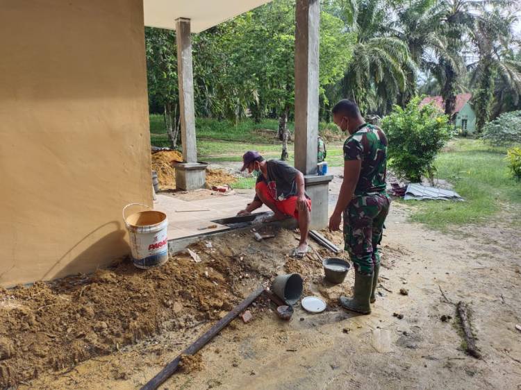 Bedah Rumah Program TMMD Milik Bu Halimah Hampir Rampung