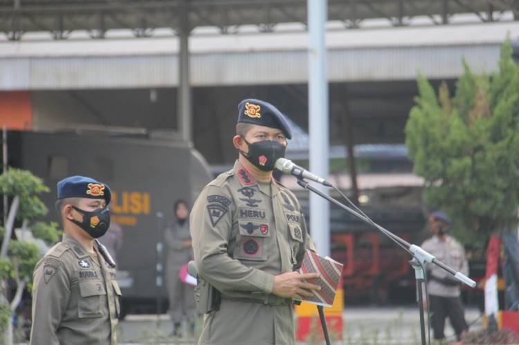 Dansat Brimob Poldasu Pimpin Upacara Latihan Pra Ops PAM Pilkada dan Daerah Rawan BKO Polda Papua