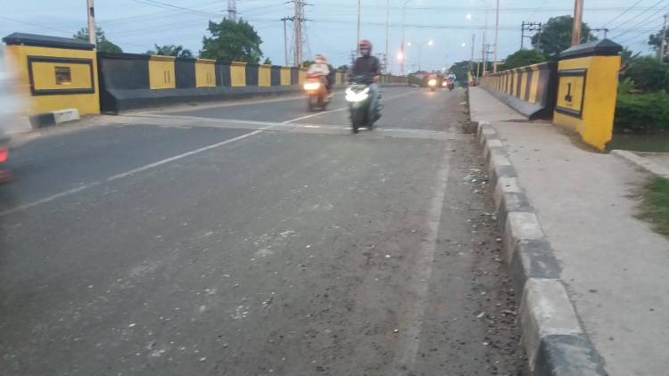 Menjelang Maghib Dua Kelompok Bentrok di Jembatan Kembar Belawan